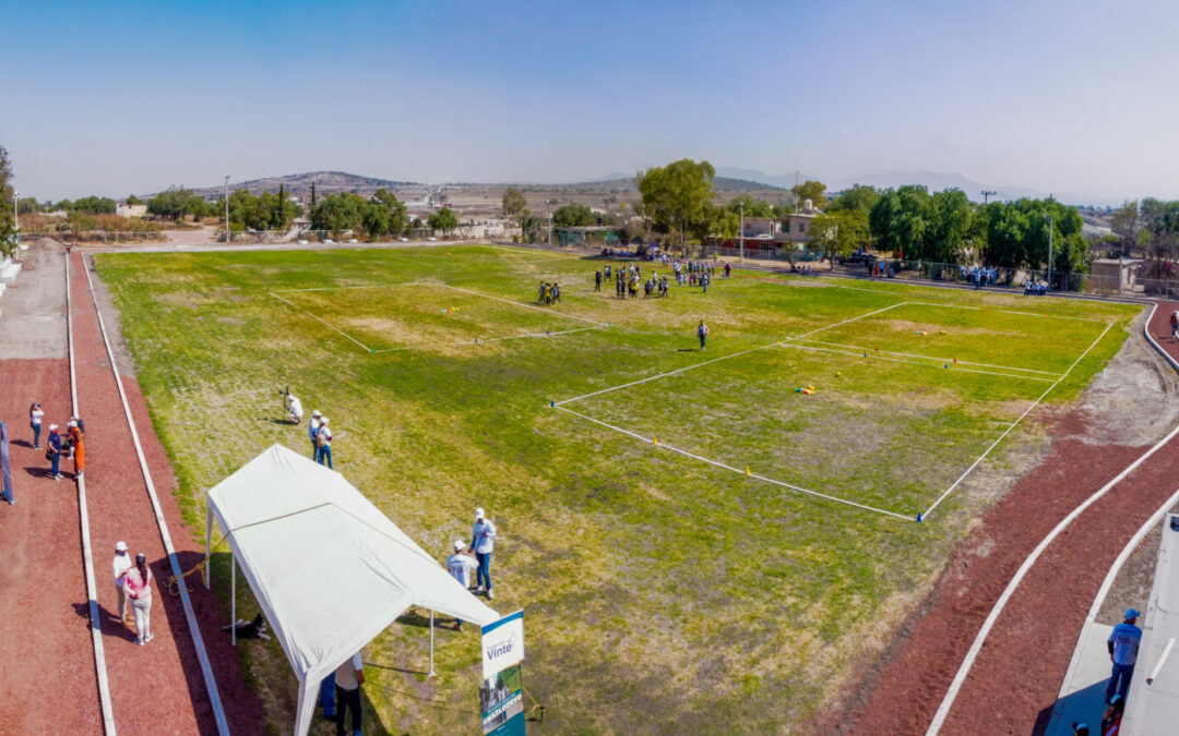 Rehabilita Fundación Vinte, cancha de futbol en comunidad de Hidalgo